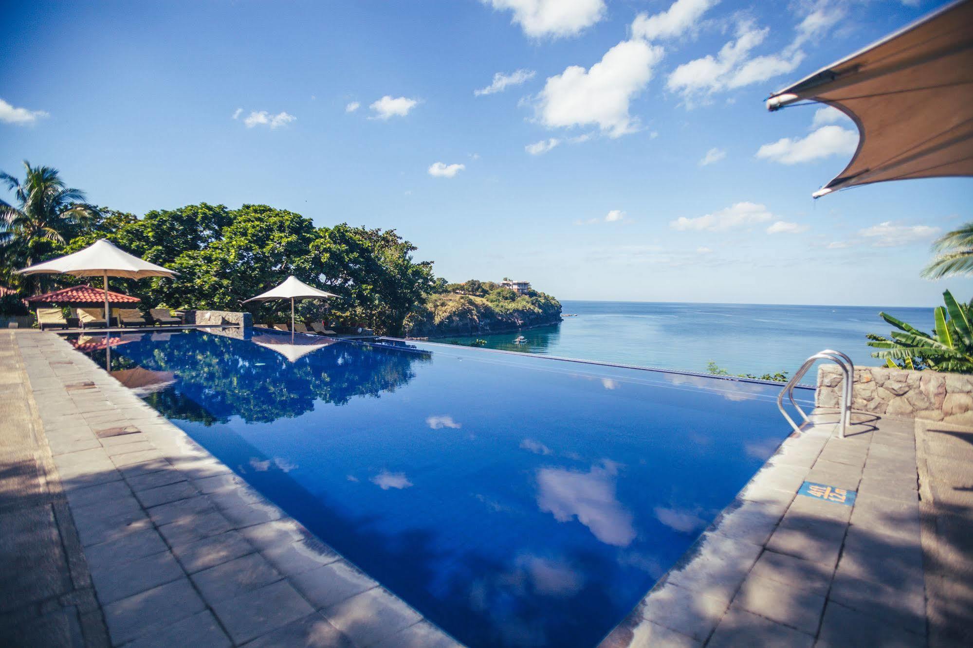 Готель Club Punta Fuego Насугбу Екстер'єр фото