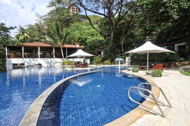 Готель Club Punta Fuego Насугбу Екстер'єр фото